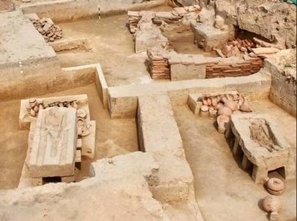 sinauli coffins
